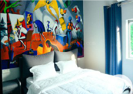  兴化对于酒店的墙体彩绘而言更注重哪些方面？