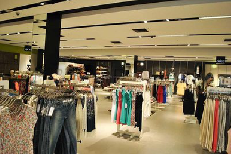 兴化商场里的店面怎么装修?